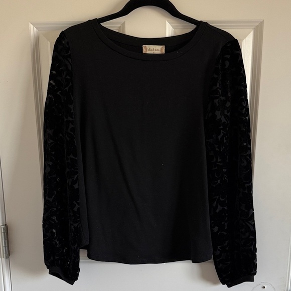 Altar'd State Tops - Altar'd State Puff-Sleeved Velvet Burnout Top Size Small